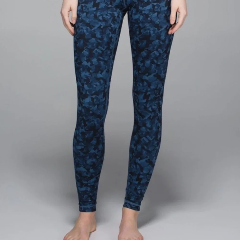 Lululemon Mystic Jungle Hawk Blue Leggings